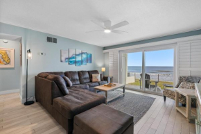 Colony Beach Club 101